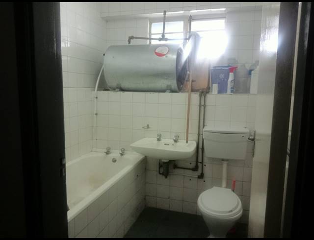 2 BEDROOM FLAT TO LET IN ESPLANADE